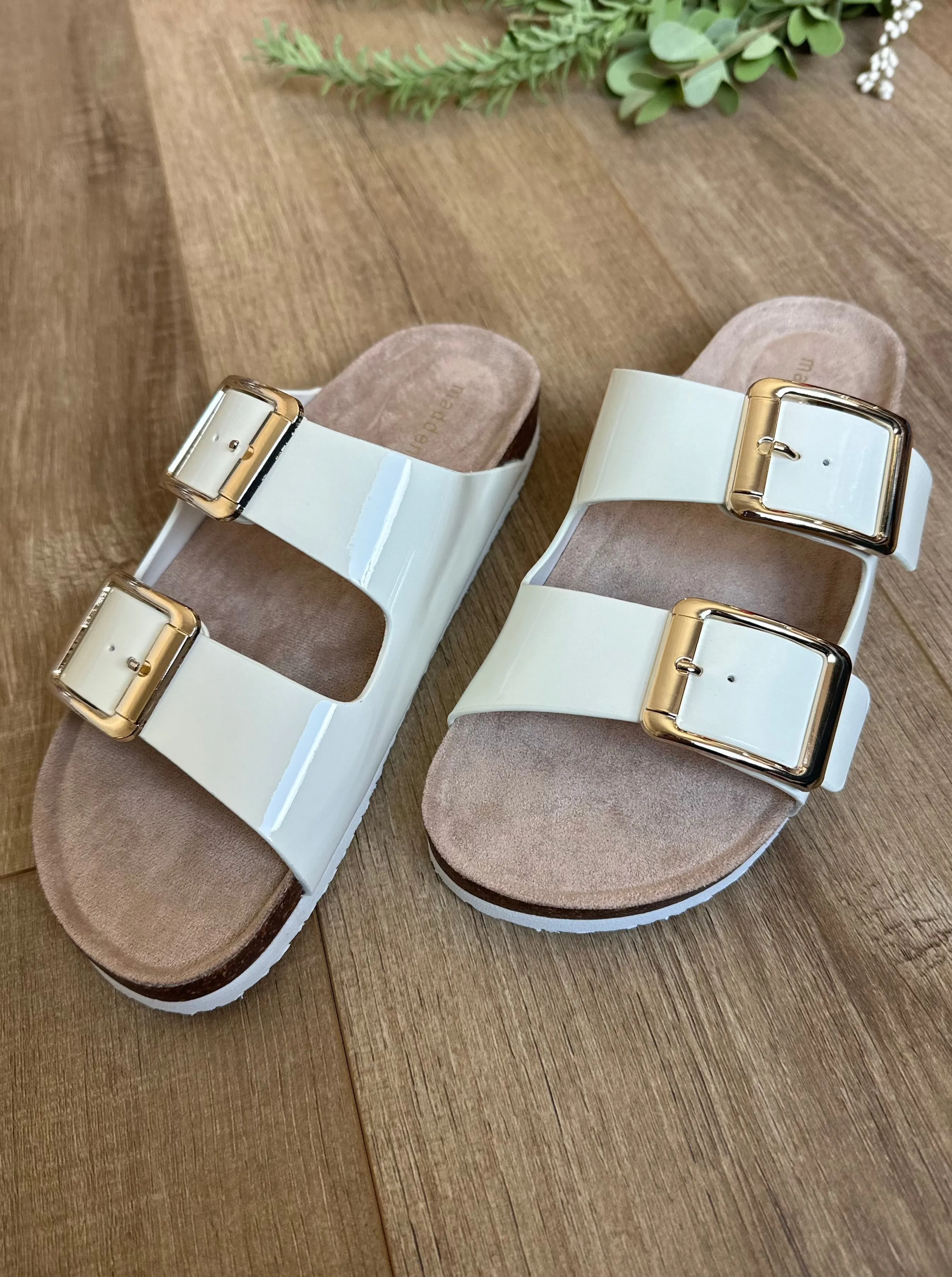 Bodiee Slide Sandal (Madden Girl)