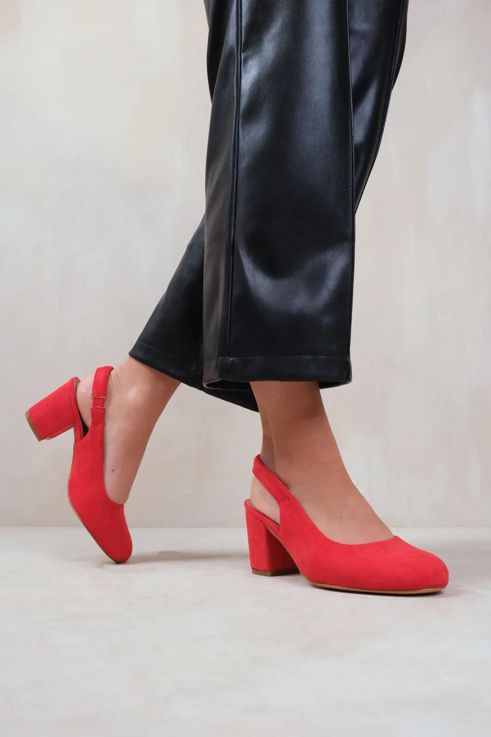 EDITH BLOCK HEEL SLINGBACK SHOES IN RED SUEDE