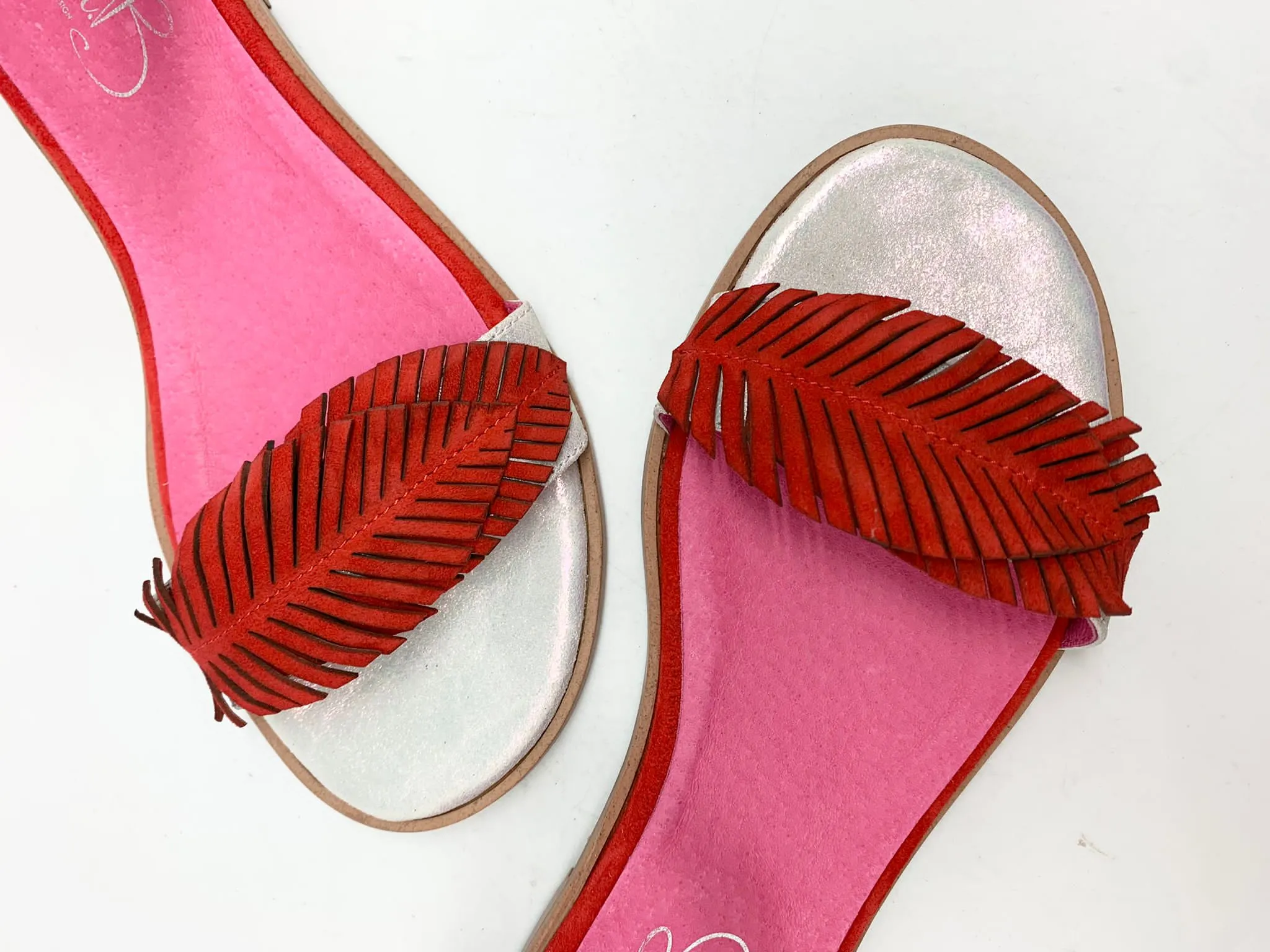 Izzy Red flat sandal